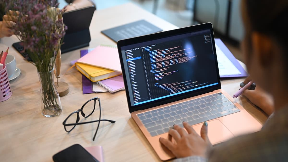 Unlocking Business Potential with Windows Applications
